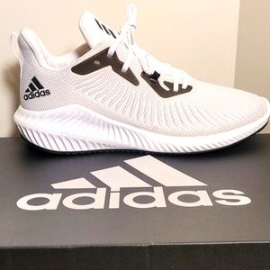 Adidas Alphabounce 3. Size 11.5